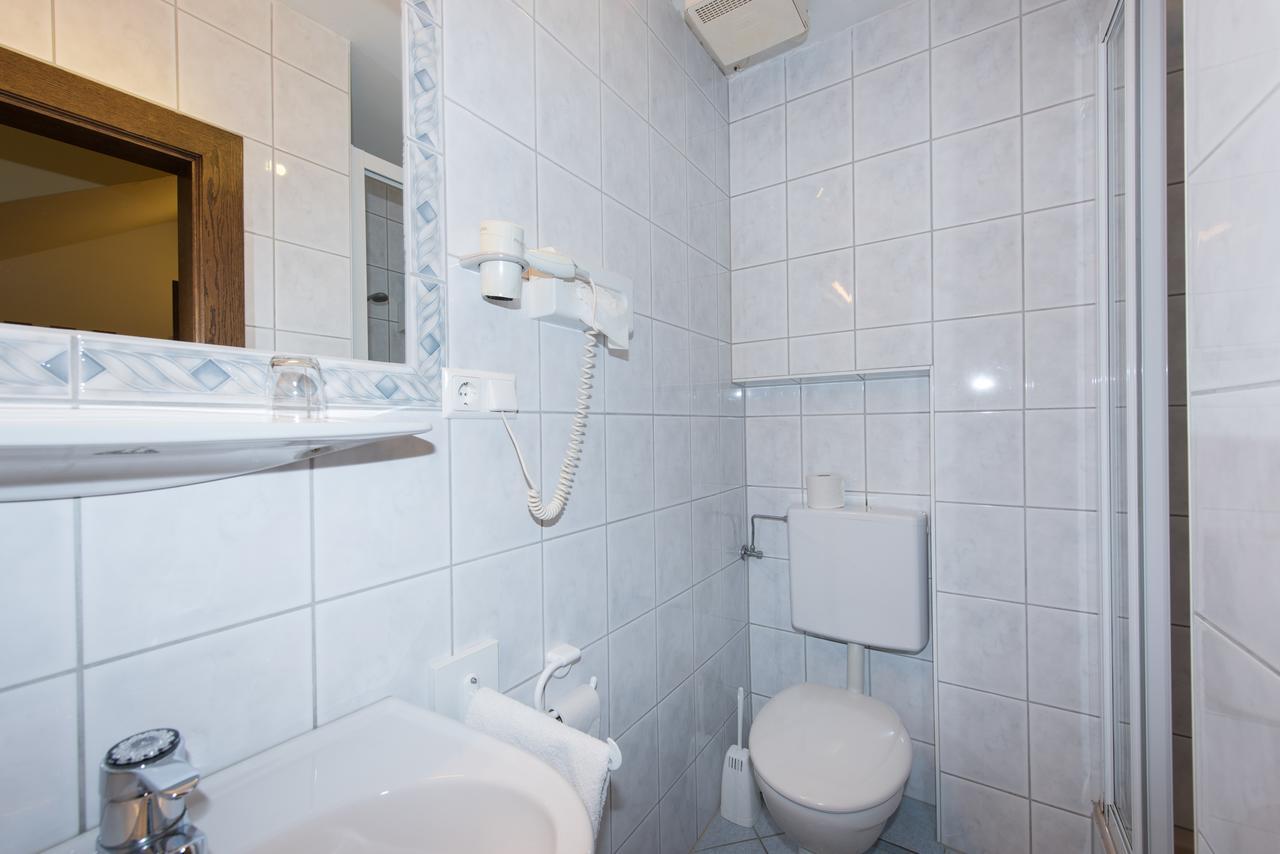 Kaerntner Stubn Hotel Paternion Kültér fotó