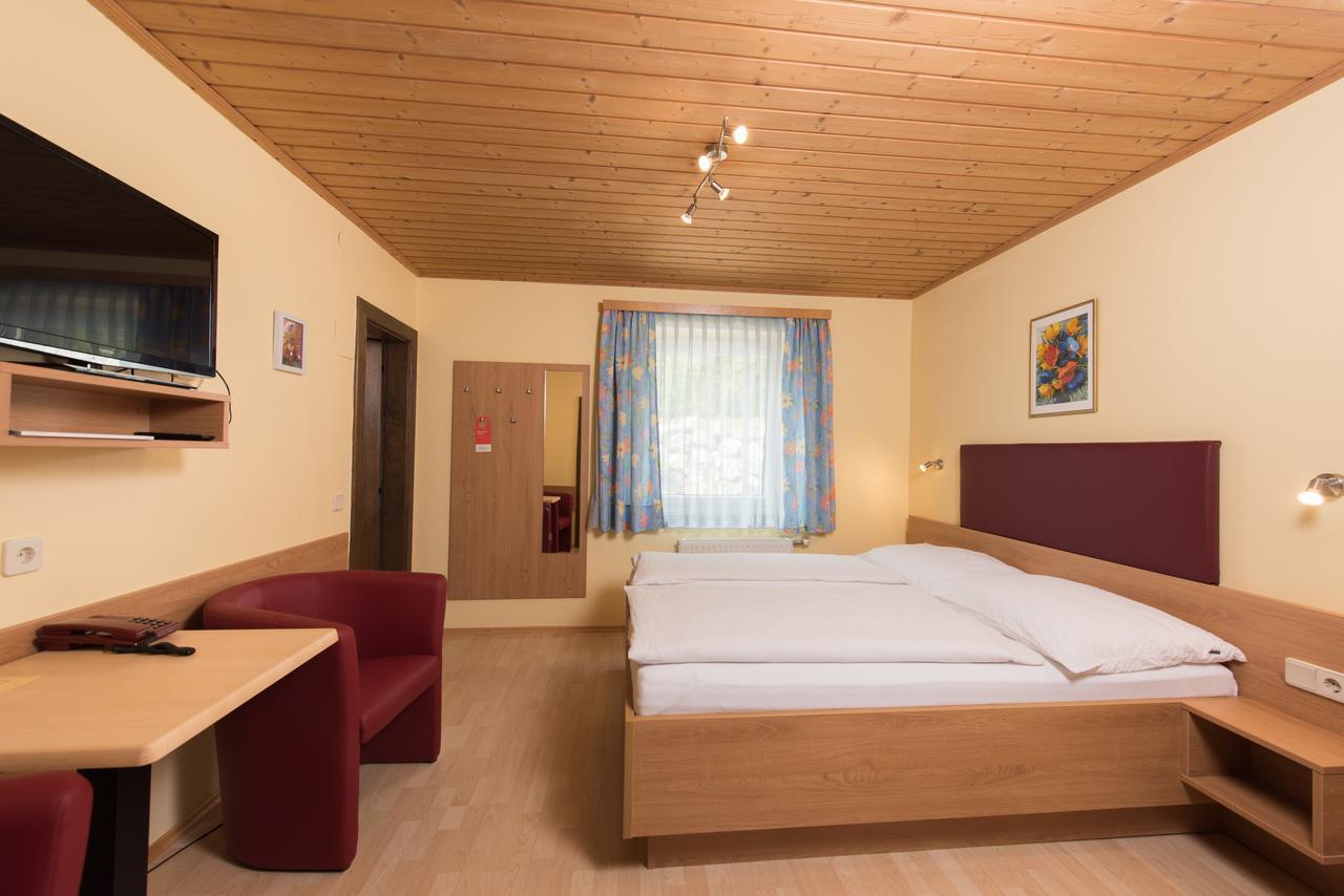Kaerntner Stubn Hotel Paternion Kültér fotó