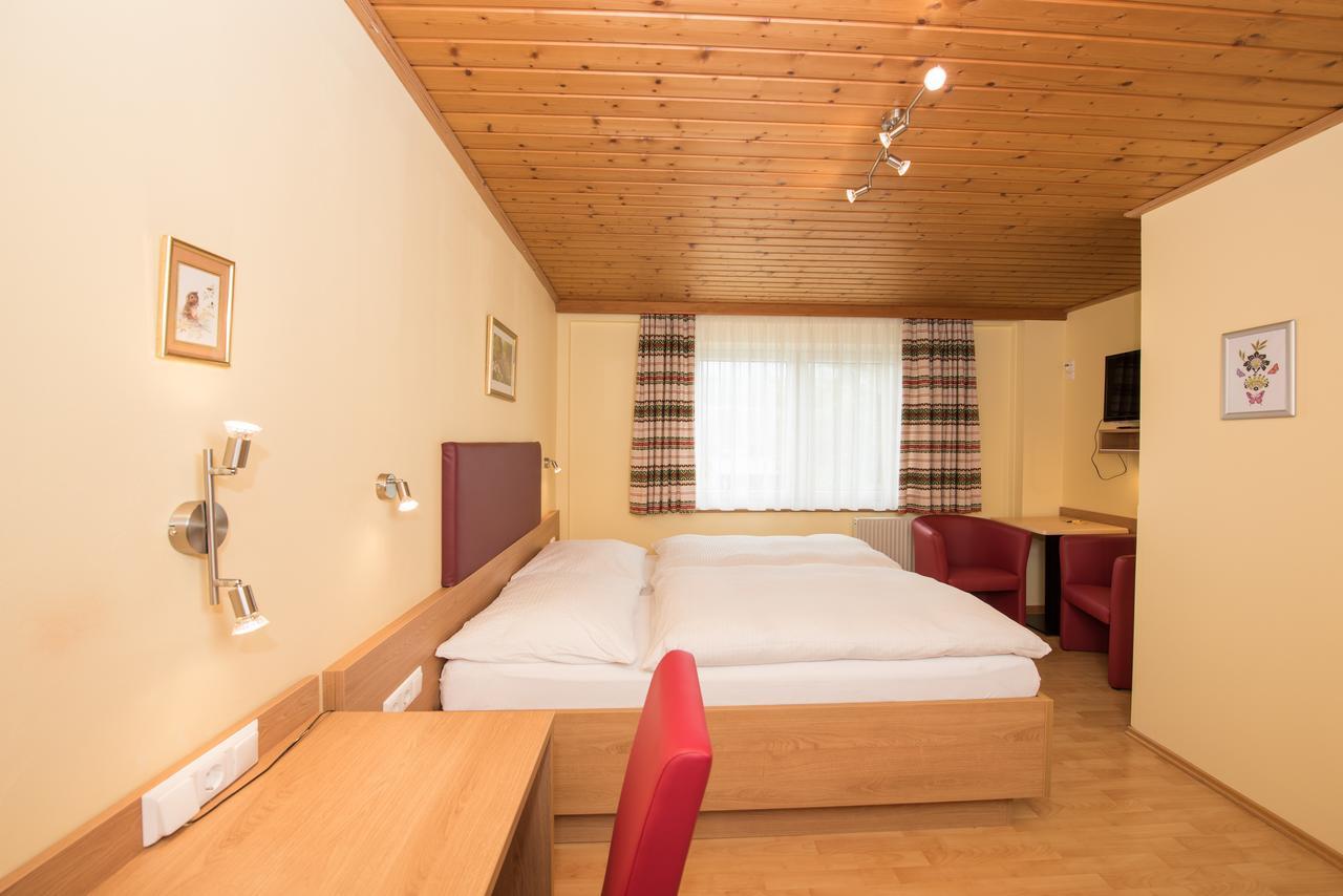 Kaerntner Stubn Hotel Paternion Kültér fotó